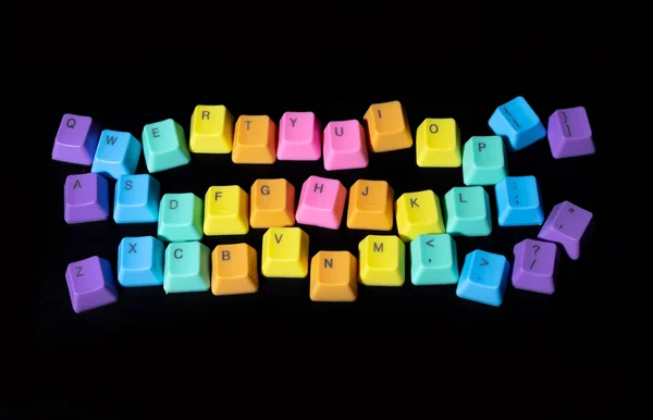 Losse couleurs arc-en-ciel clavier d'ordinateur touches — Photo