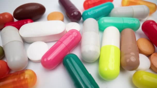 Insamling av medicinska piller och tabletter — Stockvideo