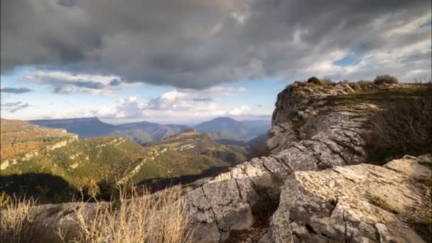 Tavertet montanhas timelpase na Espanha — Vídeo de Stock