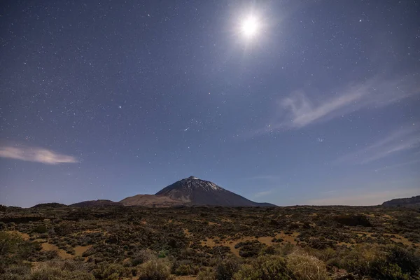 Gwiazdy w nocy w el teide tenerife — Zdjęcie stockowe