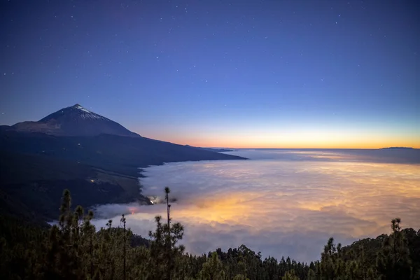 Étoiles la nuit dans el teide tenerife — Photo