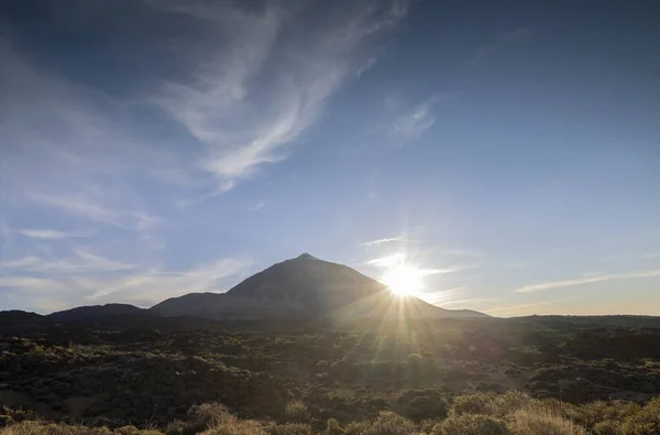 El teide z zachodzącym słońcem tenerife — Zdjęcie stockowe