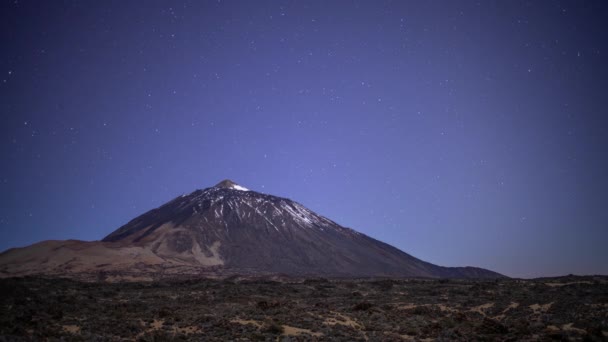 El teide på tenerife kanariefåglar på natten — Stockvideo