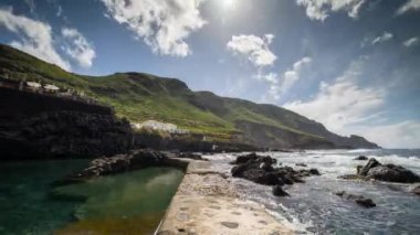 La fajana doğal yüzme havuzları