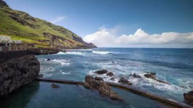 La fajana doğal yüzme havuzları