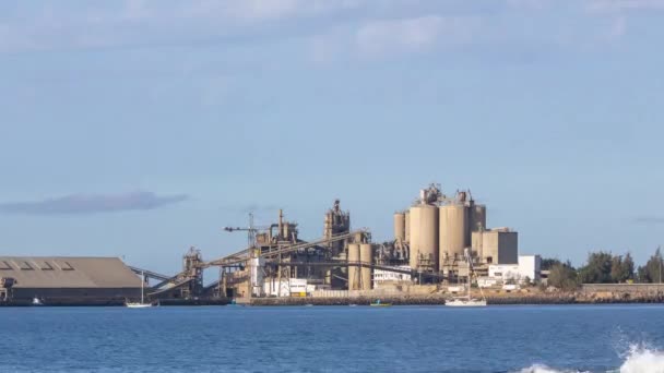 スペインのグラン カナリアの海による発電所の経過 — ストック動画