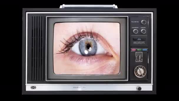 Een Verzameling Van Veranderende Televisies Met Een Oog Computercode Het — Stockvideo