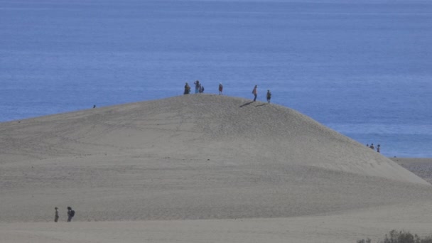 Menschen Strand Von Maspalomas Sanddünen Auf Gran Canaria Spanien Aus — Stockvideo