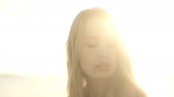 Beautiful Woman Sparkling Sea Sky Sunrise — Video Stock