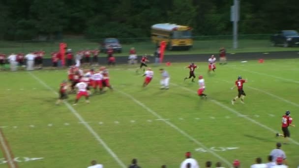 Quarterback Touchdown-Pass — Stockvideo