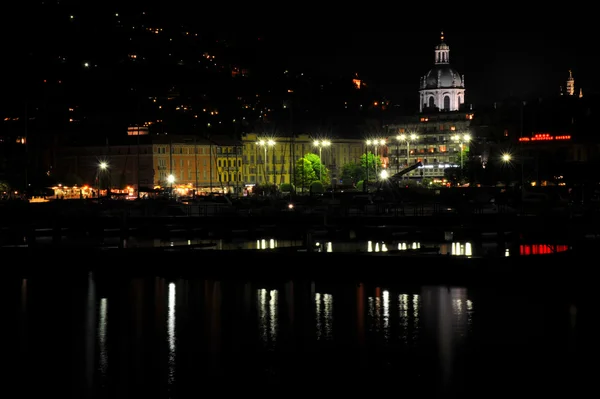 Noche de Como vista de la ciudad Imagen de archivo
