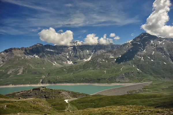 Panorama jeziora cenis mont — Zdjęcie stockowe