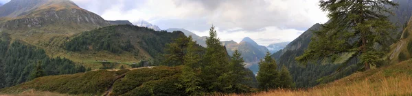 カパンナ motterascio (2172 m) - tessin - スイス連邦共和国の近く — ストック写真