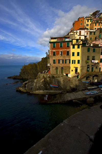 Riomaggiore villageomaggiore v nort — Stock fotografie