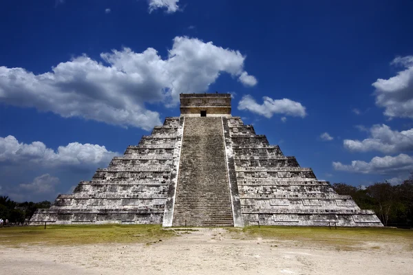 Kukulkan, el castillo — Stock Fotó