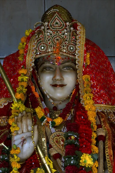 Pedra preciosa estátua de madeira de mármore de um hinduísmo mulheres — Fotografia de Stock