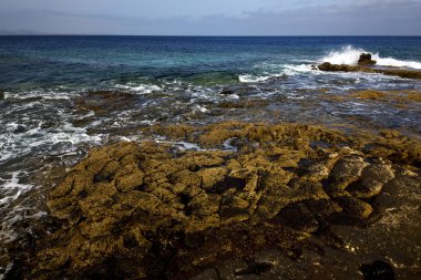 Taş taş gökyüzü bulut plaj su lanzarote İspanya