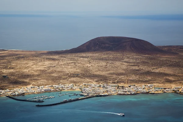 Port rocher pierre ciel espagne graciosa miramar del rio — Photo