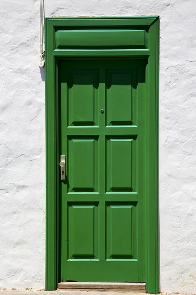 Spanisches Stück farbige Tür in lanzarote — Stockfoto