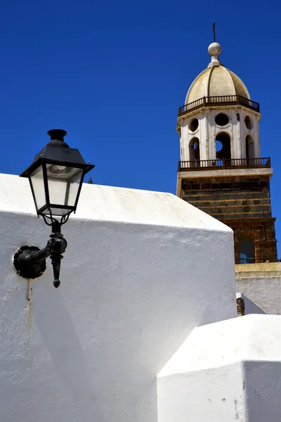 テギセ アレシフェでランサローテ島教会の鐘タワー — ストック写真