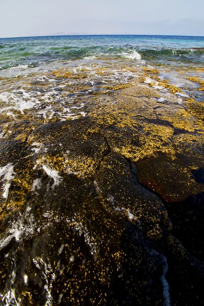 Bulutlu Isle köpük rock İspanya gökyüzü manzara taş — Stok fotoğraf