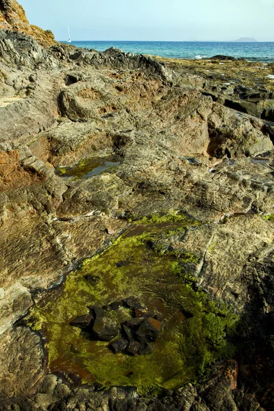 Pižmo rybník pláž v lanzarote, Španělsko — Stock fotografie