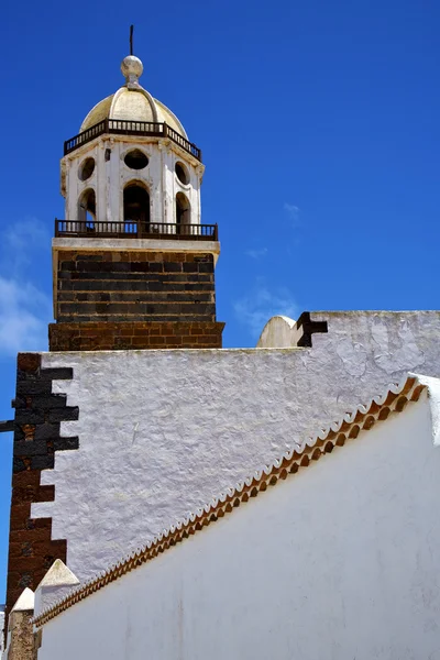 La vecchia campana della chiesa del terrazzo della parete — Foto Stock