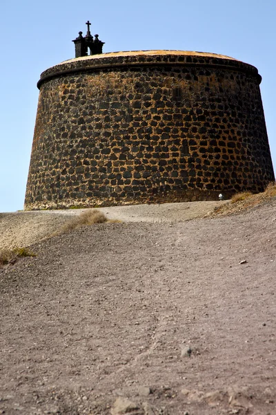 Hill lanzarote spain the old door in teguise arrecife — Stock Photo, Image