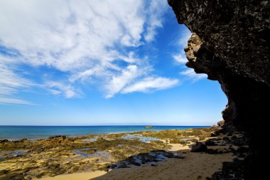 Lanzarote İspanya kaya s gökyüzü bulut beach