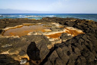İspanya lanzarote taş taş gökyüzü c