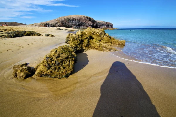 Littoral à Lanzarote espagne ciel nuage plage — Photo