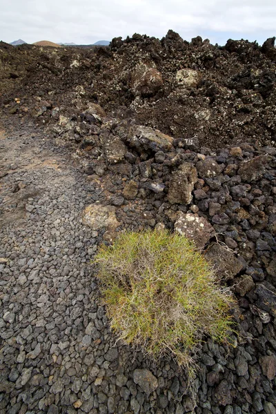 Stein Vulkane lanzarote timanfaya Himmel Hügel — Stockfoto