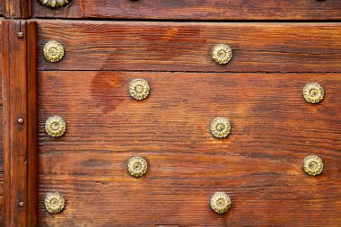 soyut paslı pirinç kahverengi tokmağı kapı crenna gallarate İtalya