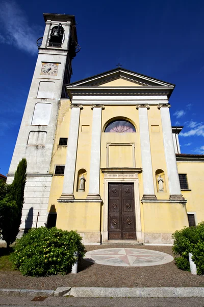 Church solbiate arno varese italy the old  terrace — Stock Photo, Image