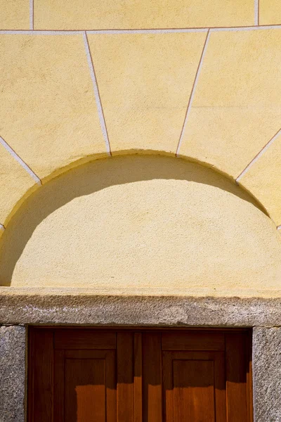 Viejo pared ladrillo cairate varese italia — Foto de Stock