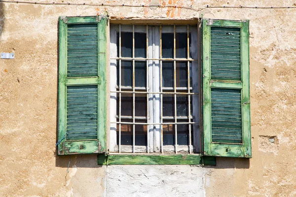 Lonate ceppino varese venetian blind in the concrete — Stock Photo, Image