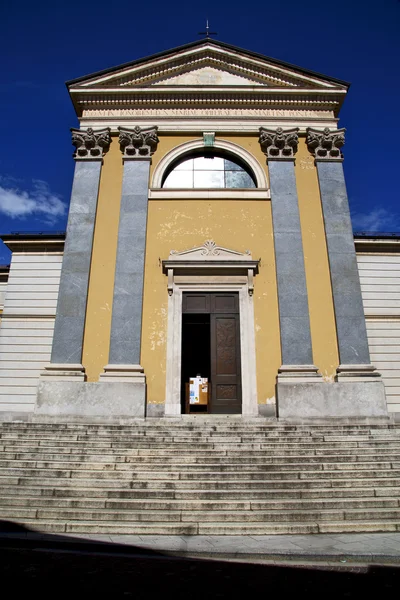 Iglesia carnago italia la antigua terraza de la pared — Foto de Stock