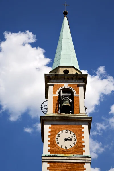 Église olgiate olona italie la vieille horloge et clocher — Photo