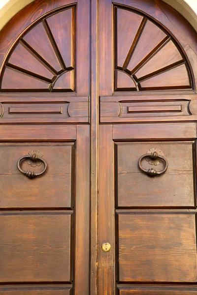 Varese abstract     closed wood door vedano olona italy — Stock Photo, Image