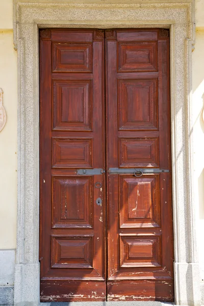 Abstrato santo macario enferrujado latão marrom batedor lombardia ita — Fotografia de Stock