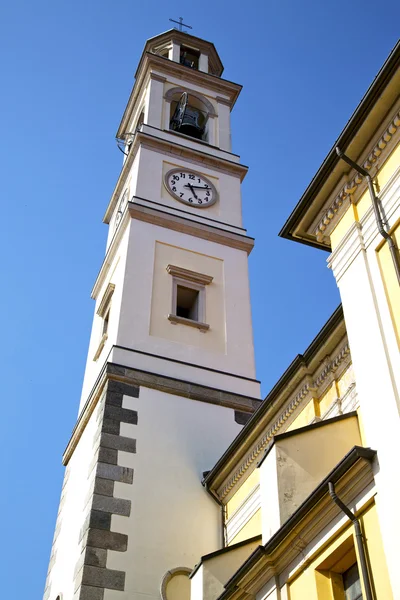 Vedano olona iglesia torre campana día soleado —  Fotos de Stock