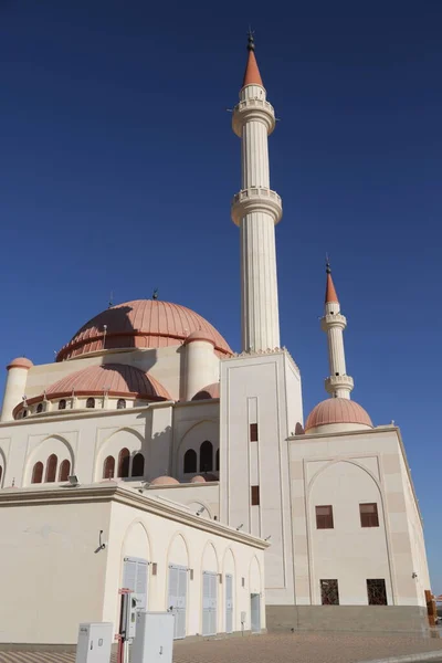 Живописный Снимок Красивой Мечети Солнечный День — стоковое фото