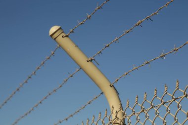 Suudi Arabistan 'ın antik krallığında dikenli teller.