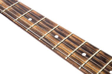 Beyaz arkaplanda gitar