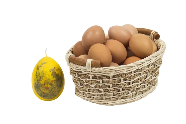 Αυγά στο λευκό φόντο — Φωτογραφία Αρχείου
