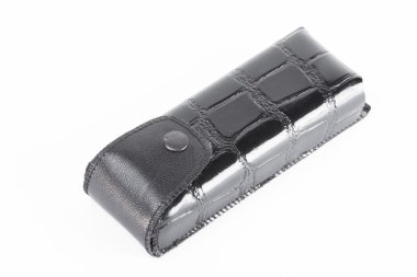 Beyaz arkaplanda gözlük