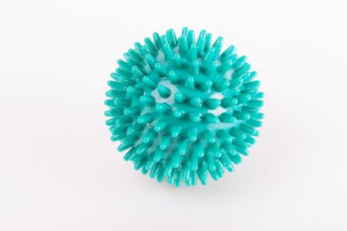 Beyaz arka plan üzerinde topu