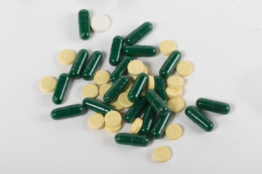 beyaz zemin üzerine Tablet