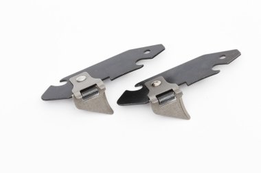 Beyaz arkaplanda bıçak