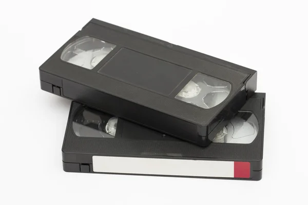 beyaz zemin üzerinde kaset